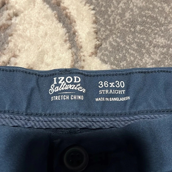 Izod flat front straight navy blue pants. Great condition - Picture 3 of 3